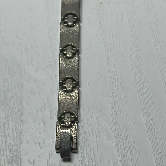 Vintage CHIC Ladies Gold Silver Stainless Steel Watch CH312 LOOK - Picture 7 of 11